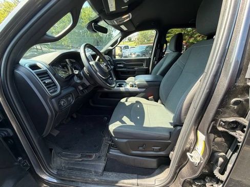 Used 2024 RAM 2500 Big Horn w/ Towing Technology Group AWD/4WD image 10