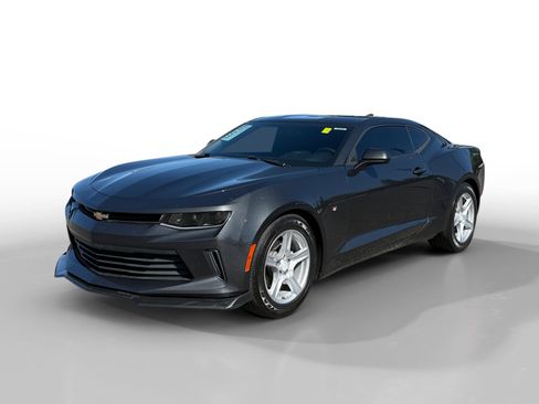 Used 2016 Chevrolet Camaro LT RWD image 1