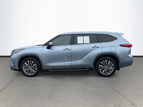 Used 2020 Toyota Highlander Platinum image 4