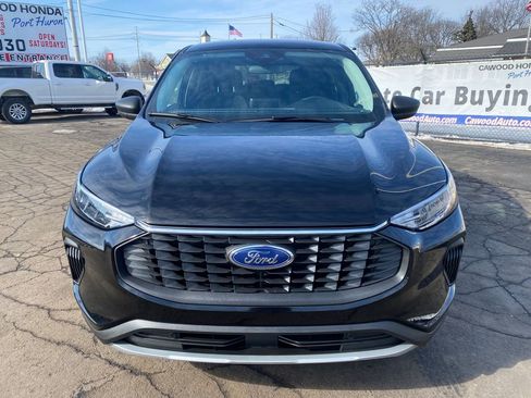 Used 2025 Ford Escape Active image 8