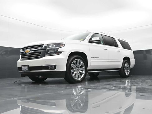 Used 2017 Chevrolet Suburban Premier AWD/4WD image 25