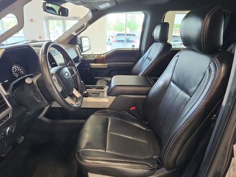 Used 2019 Ford F150 Lariat w/ Equipment Group 502A Luxury AWD/4WD image 21