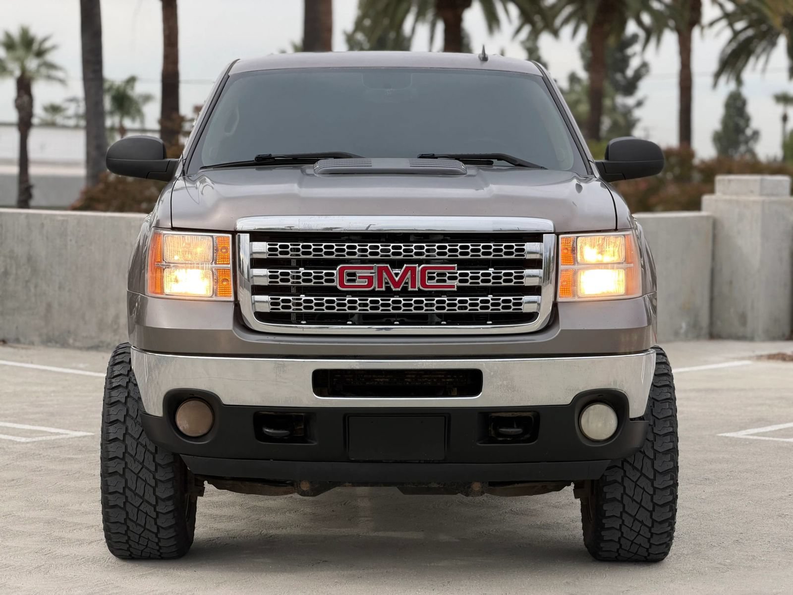 Used 2013 GMC Sierra 2500 SLE AWD/4WD image 2