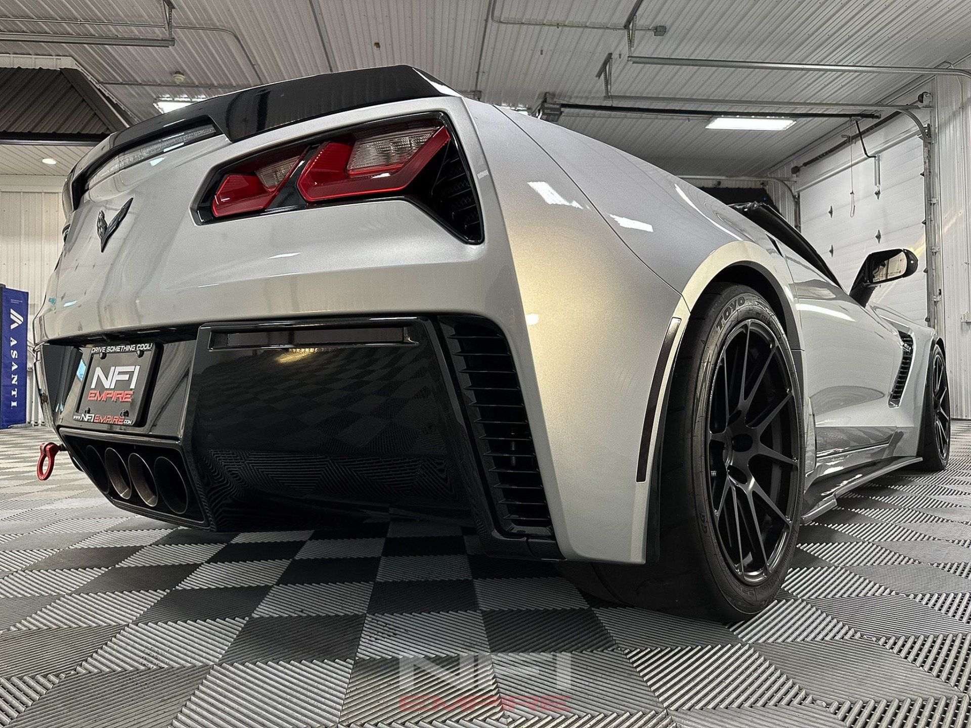 Used 2014 Chevrolet Corvette Stingray Convertible w/ 3LT Preferred Equipment Group RWD image 28