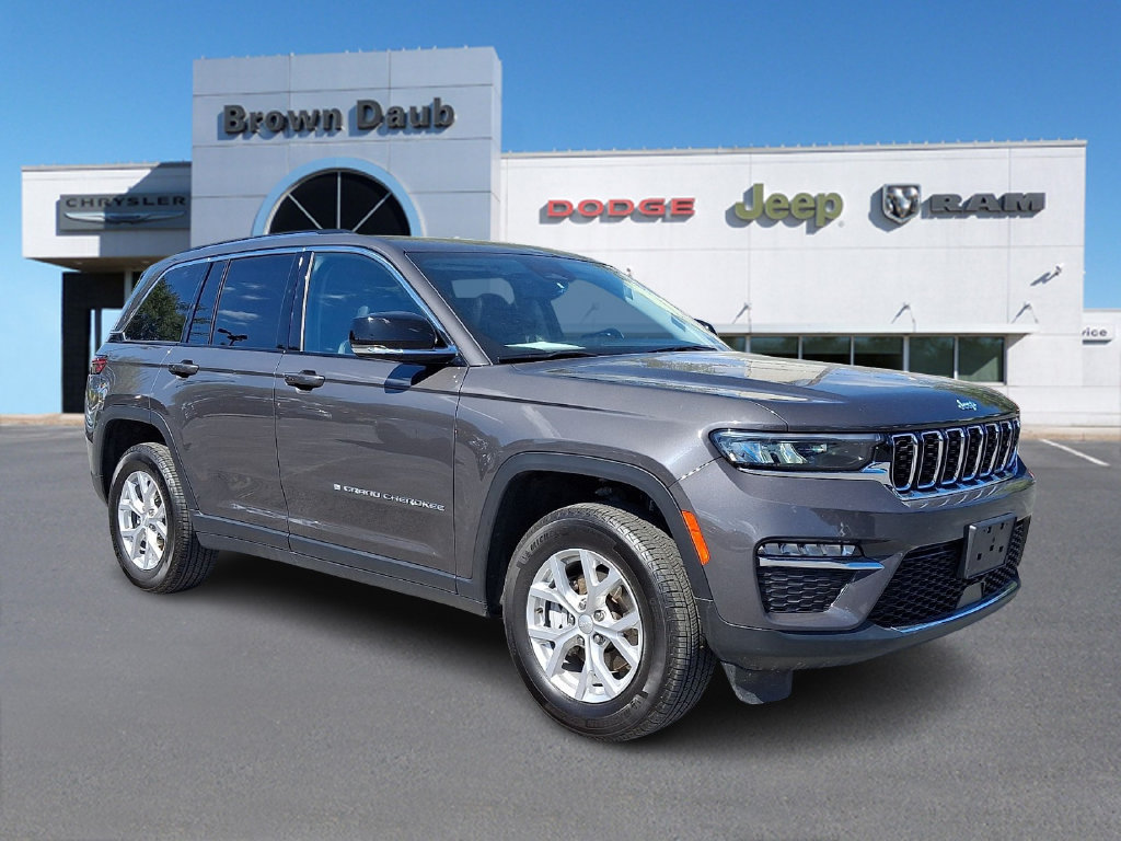 Certified 2023 Jeep Grand Cherokee Limited AWD/4WD image 1