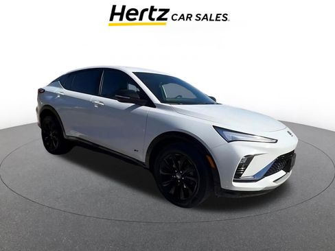 Used 2025 Buick Envista Sport Touring image 1