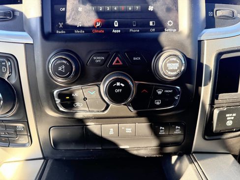 Used 2018 RAM 1500 Big Horn image 14