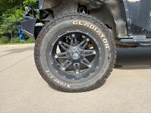 Used 2014 Jeep Wrangler Unlimited Sport w/ Quick Order Package 24S AWD/4WD image 9
