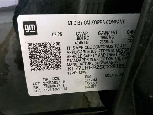Used 2025 Chevrolet Trax LT w/ LT Convenience Package FWD image 31
