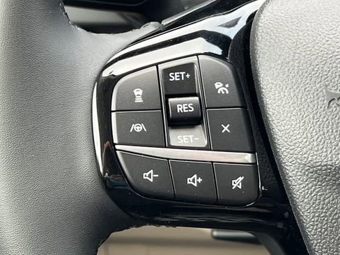 Certified 2022 Ford Escape Titanium FWD image 21
