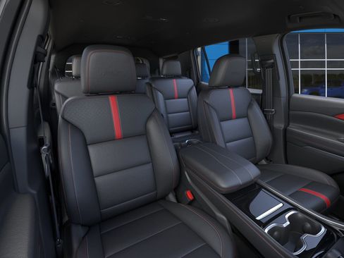 New 2026 Chevrolet Traverse RS w/ LPO, Floor Liner Package AWD/4WD image 16