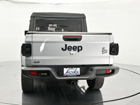 Certified 2022 Jeep Gladiator Willys image 7