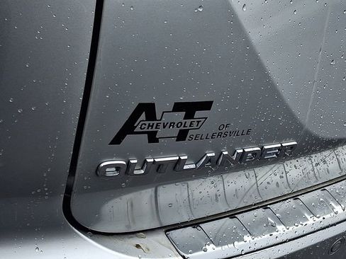 Used 2022 Mitsubishi Outlander ES image 28