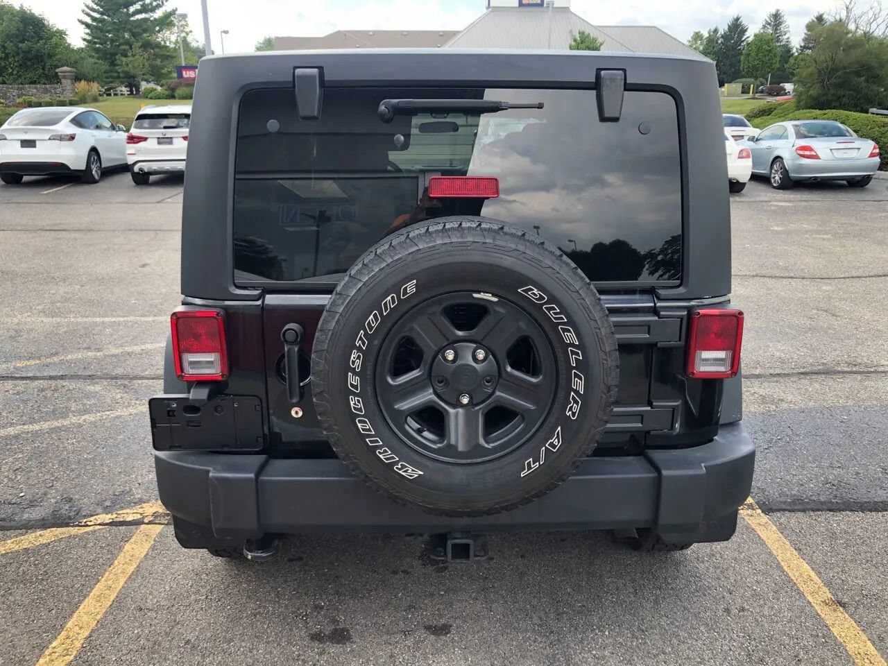 Used 2015 Jeep Wrangler Unlimited Sport w/ Mopar Black Appearance Group AWD/4WD image 15
