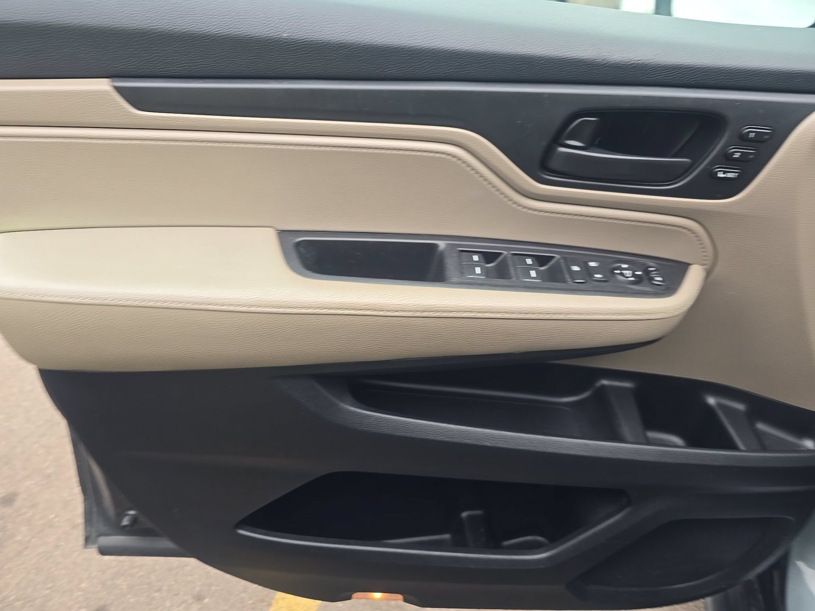 Used 2019 Honda Odyssey EX-L image 16