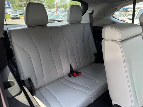 Certified 2026 Acura MDX SH-AWD w/ Technology Package image 18