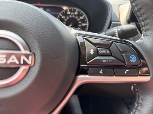 Used 2023 Nissan Altima 2.5 SL AWD/4WD image 19