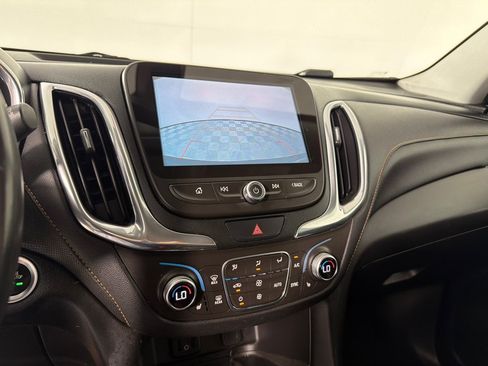 Used 2018 Chevrolet Equinox Premier FWD image 15
