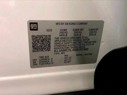 Used 2025 Buick Encore GX Preferred AWD/4WD image 32