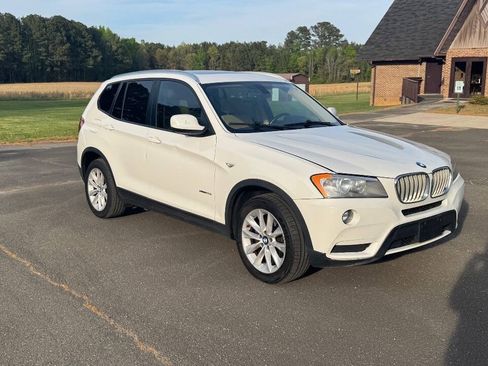 Used 2014 BMW X3 xDrive28i AWD/4WD image 2