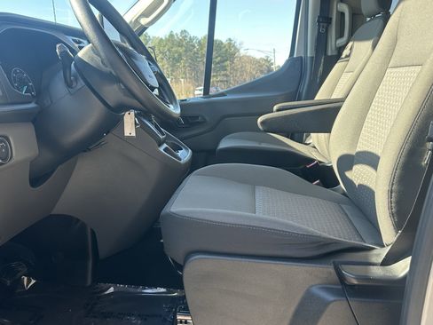 Used 2024 Ford Transit 350 XLT image 12