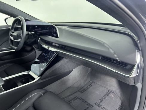 Used 2024 Lucid Air Touring AWD/4WD image 27