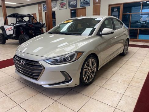 Used 2018 Hyundai Elantra Limited FWD image 1
