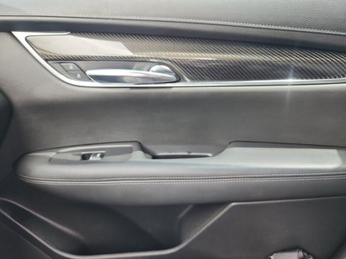 Used 2020 Cadillac XT6 Sport AWD/4WD image 16