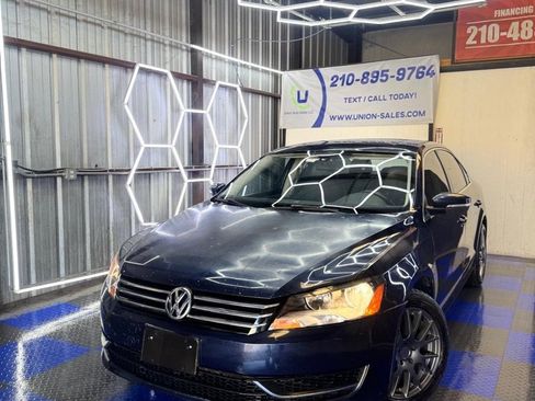 Used 2013 Volkswagen Passat 2.5 SE FWD image 11