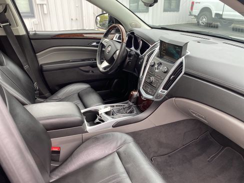 Used 2011 Cadillac SRX Luxury AWD/4WD image 19