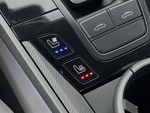 Certified 2024 Porsche 911 Targa 4S image 19