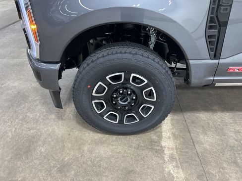 New 2026 Ford F250 Platinum AWD/4WD image 34