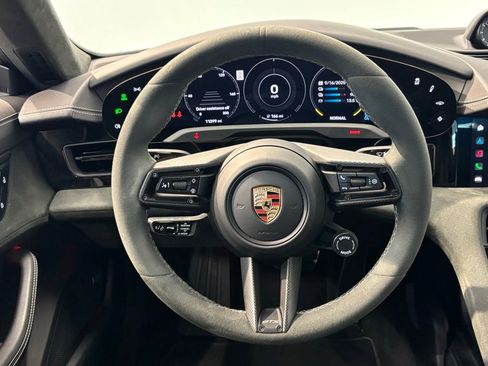 Used 2023 Porsche Taycan GTS image 10