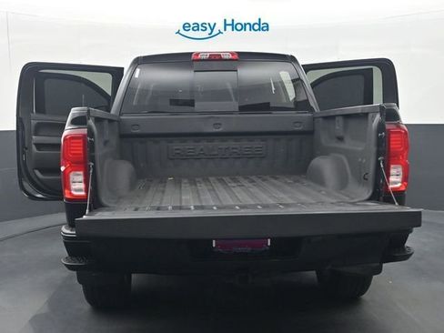 Used 2017 Chevrolet Silverado 1500 LTZ Z71 w/ Realtree Edition AWD/4WD image 39