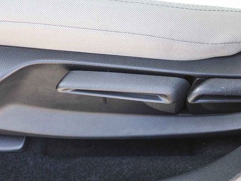 Certified 2026 Honda HR-V LX image 21