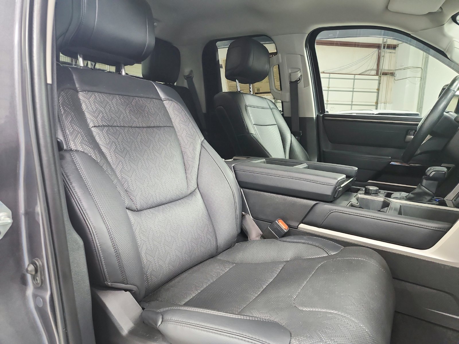 Used 2022 Toyota Tundra Limited w/ TRD Off-Road Package AWD/4WD image 38