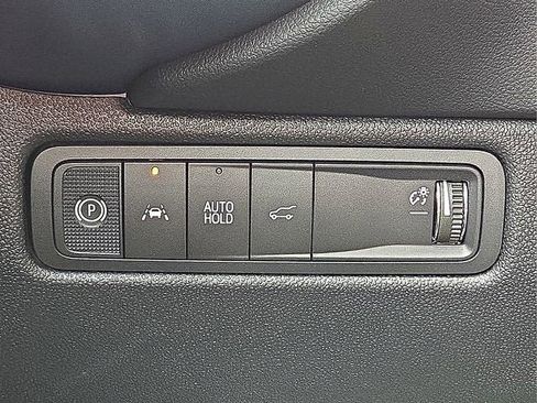 New 2026 Chevrolet Equinox EV LT w/ Convenience Package II AWD/4WD image 17