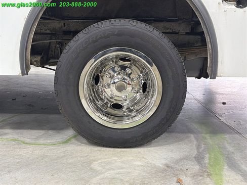 Used 2014 Ford E-350 and Econoline 350 Super Duty w/ A/C Prep Package RWD image 24