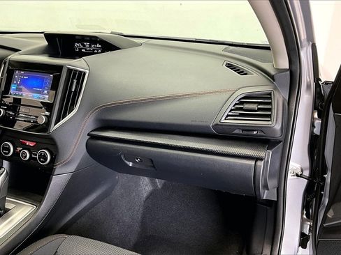 Used 2023 Subaru Crosstrek 2.0i Premium image 16