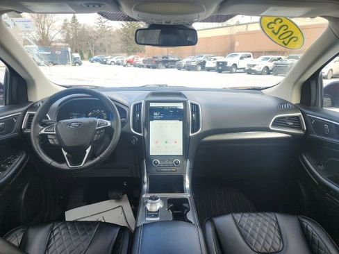 Used 2023 Ford Edge Titanium w/ Class II Trailer Tow Package image 19