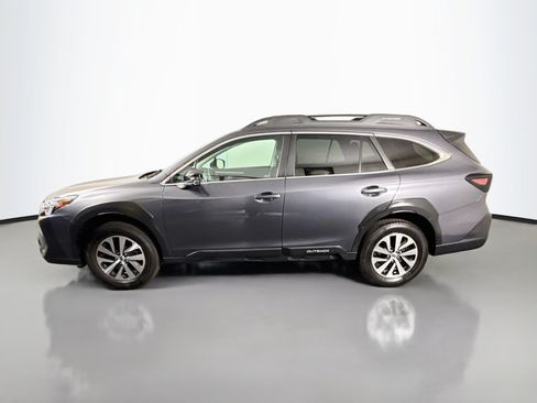 Used 2023 Subaru Outback Premium AWD/4WD image 6