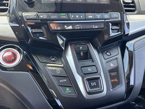 Certified 2023 Honda Odyssey Touring image 24
