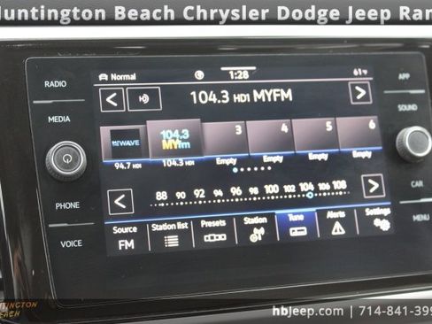 Used 2022 Volkswagen Atlas SE image 22