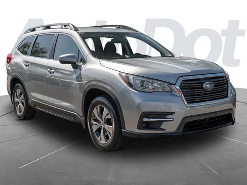 Used 2019 Subaru Ascent Premium AWD/4WD image 4
