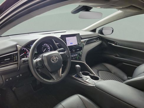 Certified 2024 Toyota Camry SE image 1