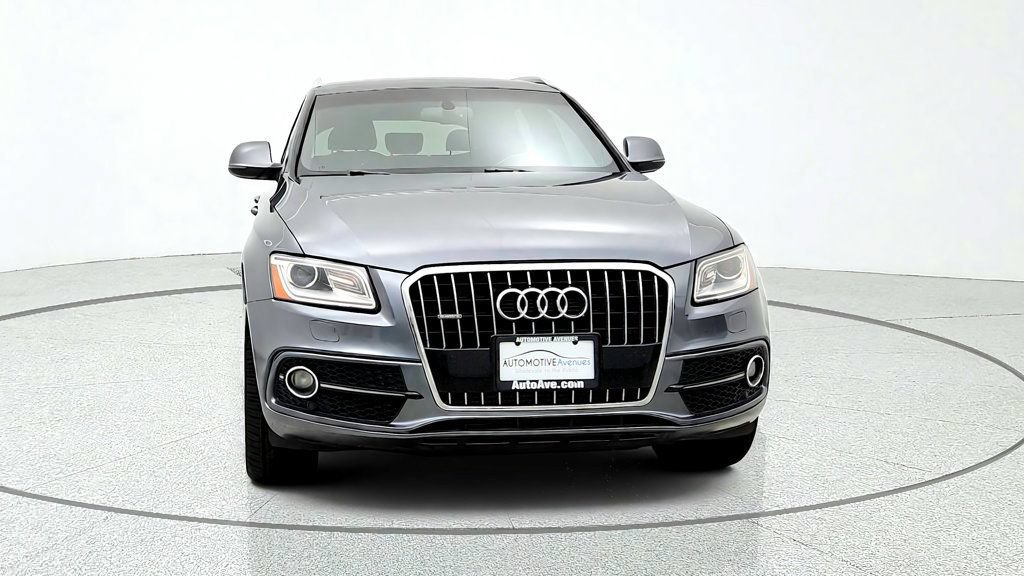 Used 2017 Audi Q5 2.0T Premium Plus w/ Technology Package AWD/4WD image 2