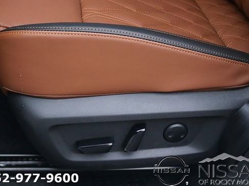 New 2026 Nissan Rogue Platinum w/ Platinum Premium Package AWD/4WD image 16