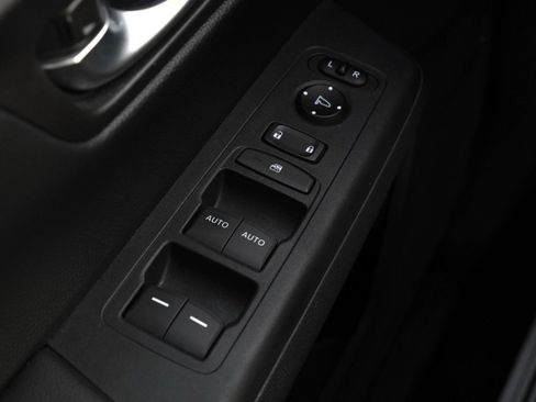 Used 2024 Honda CR-V EX image 13