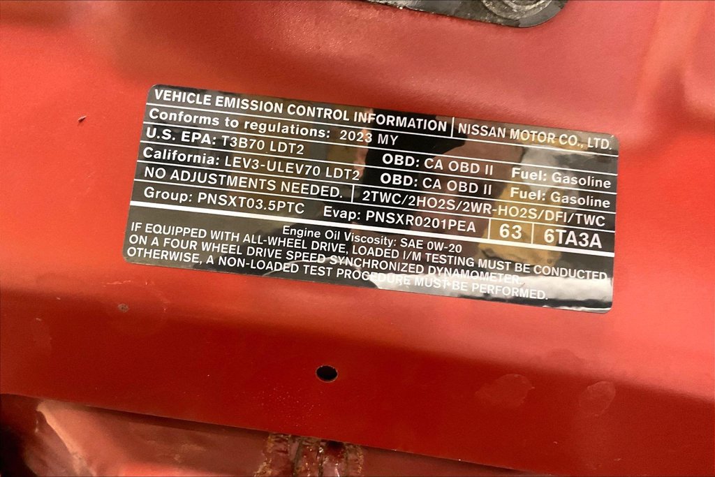 Used 2023 Nissan Pathfinder SL AWD/4WD image 31