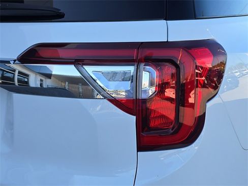 Certified 2021 GMC Acadia Denali w/ Denali Technology Package image 10